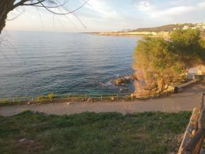 Sunny family apartment in Chania close to the sea