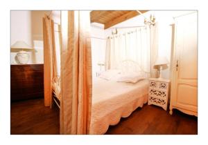Villas Villa de 5 chambres avec piscine privee jacuzzi et jardin amenage a Chomerac : photos des chambres