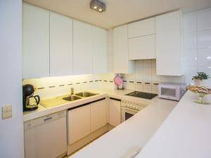 Cozy apartment near the sea