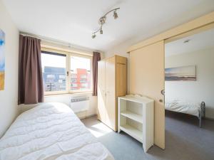 Flat near Leopoldlaan with side sea view