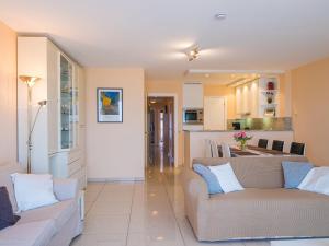 Apartment on the 5th floor with sea view