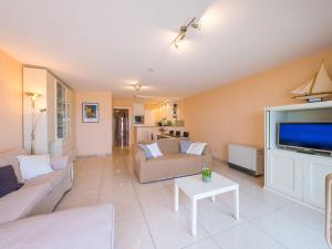 Apartment on the 5th floor with sea view