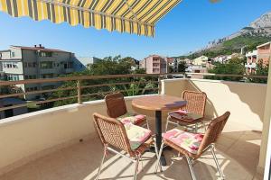 Apartment in Tucepi with terrace, air conditioning, WiFi, washing machine 202-5 