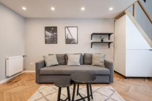 S11 - Stylish Prime,Location, by BQA