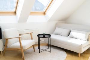 MyFlat - Bright Apartment near Central Station