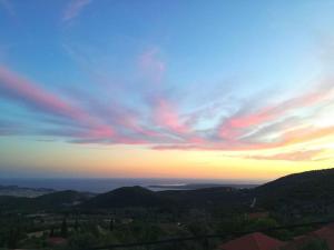 Dimitras Cozy Apartment