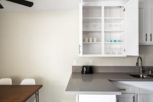 Culver City 1BR nr Trader Joes Restos LAX-291