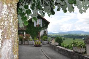 Chalets Gites LE CHAMP RADIS 4 Vakantiehuisjes au bord du Canal de Nivernais : photos des chambres