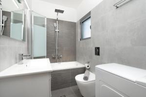 Luna Apartment by A&D Properties
