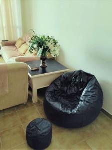 Apto Pitangueiras - 3 quartos, 2 vagas, 4 banheiros, Cozinha completa, 2 minutos da praia