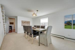 Lakefront Michigan Cottage - Deck, Grill and Kayaks!