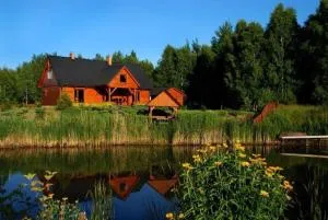 Uroczy drewniany dom w ciszy i spokoju - Boćki