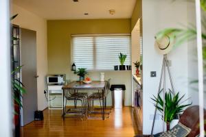 Zen life with Urban Views - E8 Chic