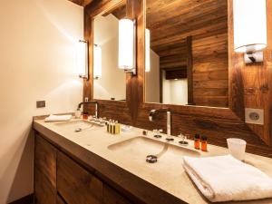 Chalet de luxe 5 pièces avec cheminée et conciergerie à Val-dIsère - FR-1-694-23