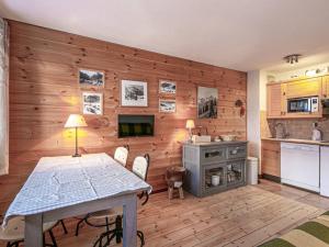 Appartements Appartement confortable skis aux pieds avec parking couvert a Val-d'Isere - FR-1-694-58 : photos des chambres