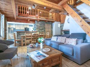 Appartements Charmant Appartement Montagnard au Coeur du Vieux Village, aux Pieds des Pistes de Val-d'Isere - FR-1-694-77 : photos des chambres
