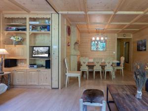 Appartement spacieux avec wifi, balcon Sud, parking, proche pistes - Val dIsère - FR-1-694-112