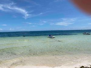 CHIC Lagoon front Villa by Casa Paraíso