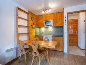 Appartements Appartement Val-d'Isere, 2 pieces, 4 personnes - FR-1-694-234 : photos des chambres