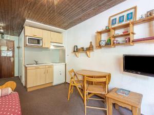 Studio confortable avec parking à Val-dIsère - FR-1-694-269