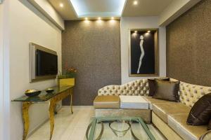 Eleannas Luxury Home