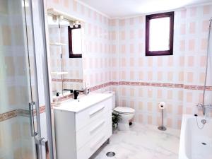 Family apartment close to the sea