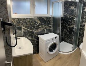 Luxury Town Center Apartments 