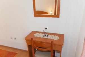 Apartment in Tucepi with terrace, air conditioning, WiFi, washing machine 202-3
