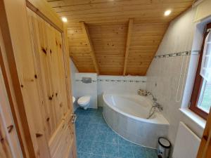 Ferienwohnung zur Saaleaue