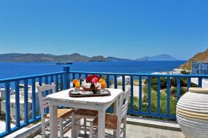 Panorama Hotel Milos Greece