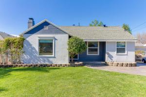 San Fernando Pool home + Large Private Guest House