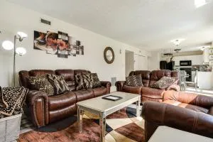 Indianapolis Rental Home with Gym Near Speedway! - Speedway