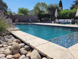 Maison avec piscine, oliviers, belle vue, au calme - Trans-en-Provence