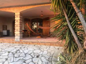 Une terrasse à L’Estaque + stationnement