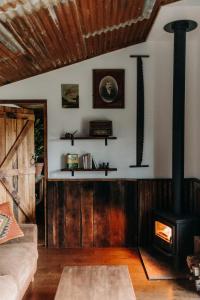 Sejours a la ferme La ferme du pont de Maumy, cabane au bord de l'etang : photos des chambres