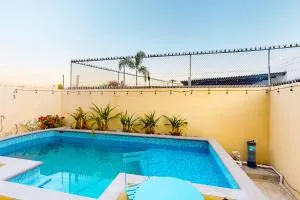 Law's Paradise Pool Residence - El Paraje