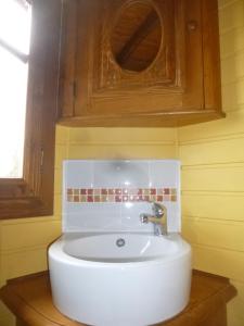 La roulotte de Pommette et Billy - Larès