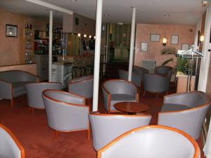 Hotels Hotel Pedussaut : photos des chambres