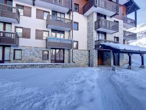 Superbe 2 Pièces + Cabine Rénové, Pied des Pistes, Val dIsère, 6 Pers., Parking, Balcon Sud - FR-1-518-42