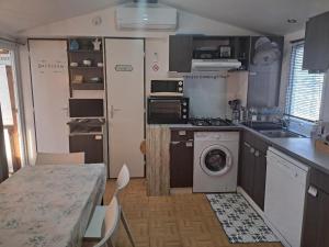 Maisons de vacances Mobile Home tout confort Sarah : photos des chambres