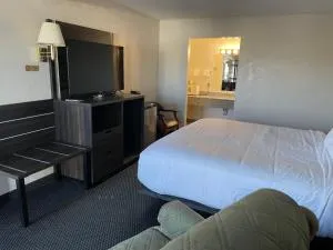 Landmark Inn - Osawatomie