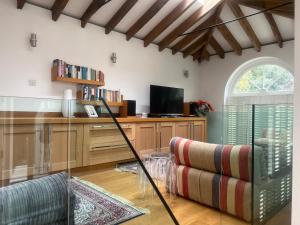 LONDON ONE BED ANNEX