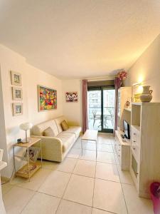 Acogedor Apartamento, Cala de Finestrat, Piscina, Parking Gratis