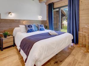 Chalets Chalet Montriond, 10 pieces, 10 personnes - FR-1-627-10 : photos des chambres