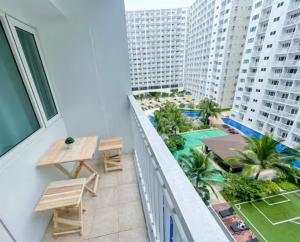 Shore Residences Tower D - Aparthotels, Manila