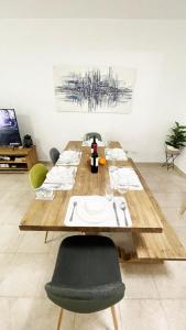 Sunny Caribbean Apartment with Pool