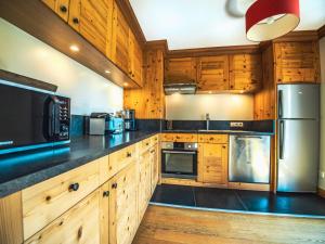 Appartement rénové skis aux pieds, balcon, WIFI, 4 chambres - FR-1-502-359