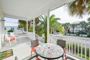 Shore Fun At Destin Pointe Resort