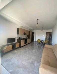 Modern 1 bedroom apartment 400m away from the sea