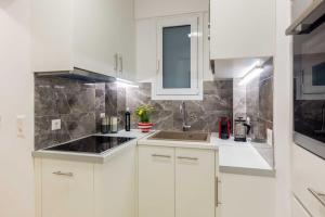 A newly fully renovated studio